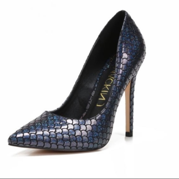 Mackin J Shoes - 💥Host Pick💥 Mackin J “Black mermaid pump”